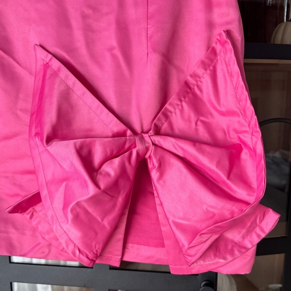 Pretty Little Thing bow barbiecore mini skirt satin high rise silky - Picture 2 of 5
